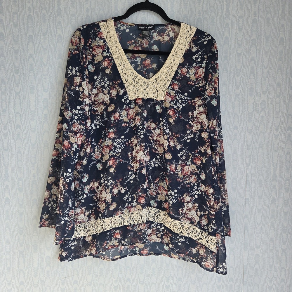 About A Girl Women's M Top Sheer Crochet Lace Dark Floral Witchy Whimsygoth